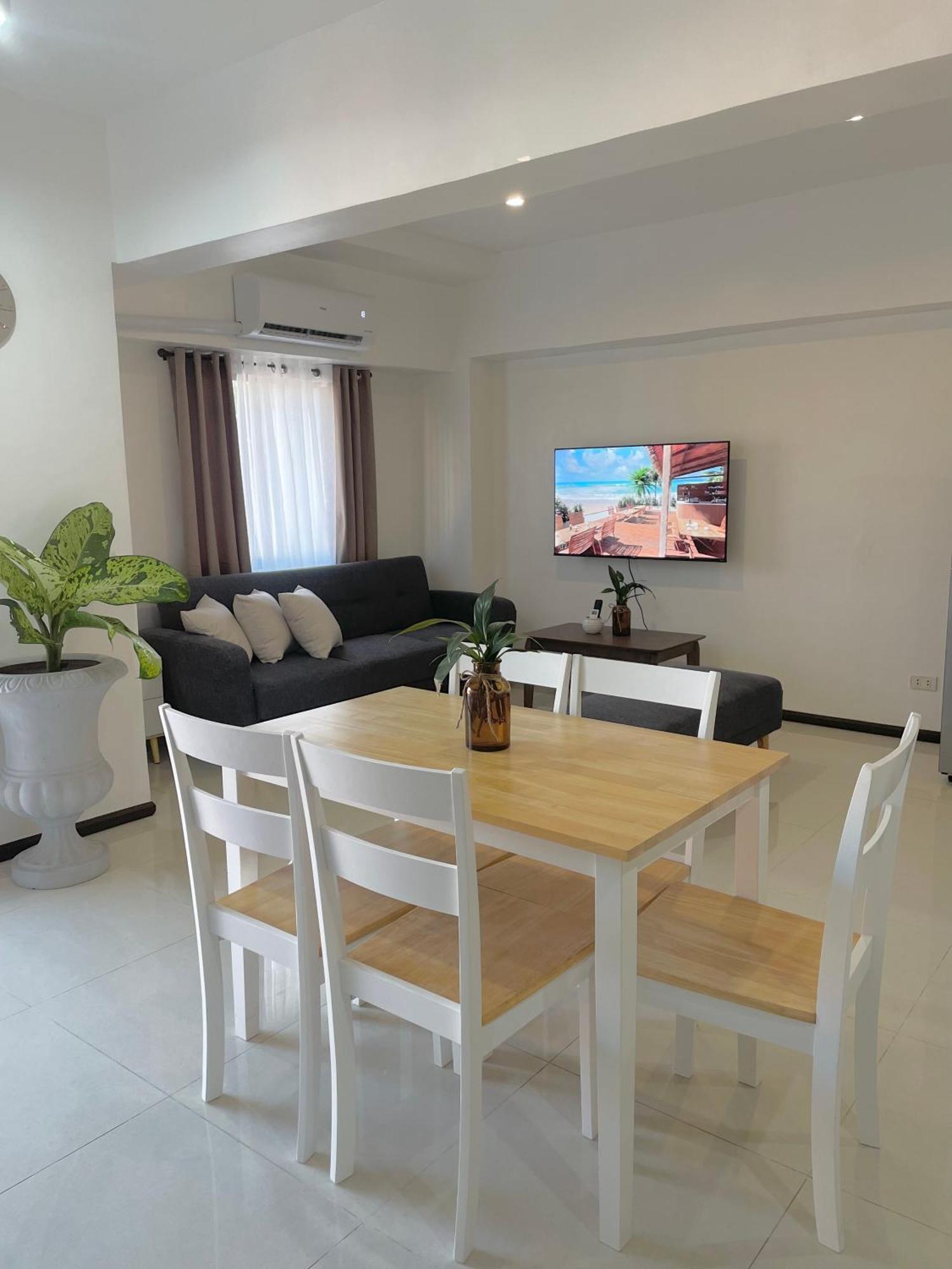 The Penthouse Suite Lapu-Lapu City Esterno foto