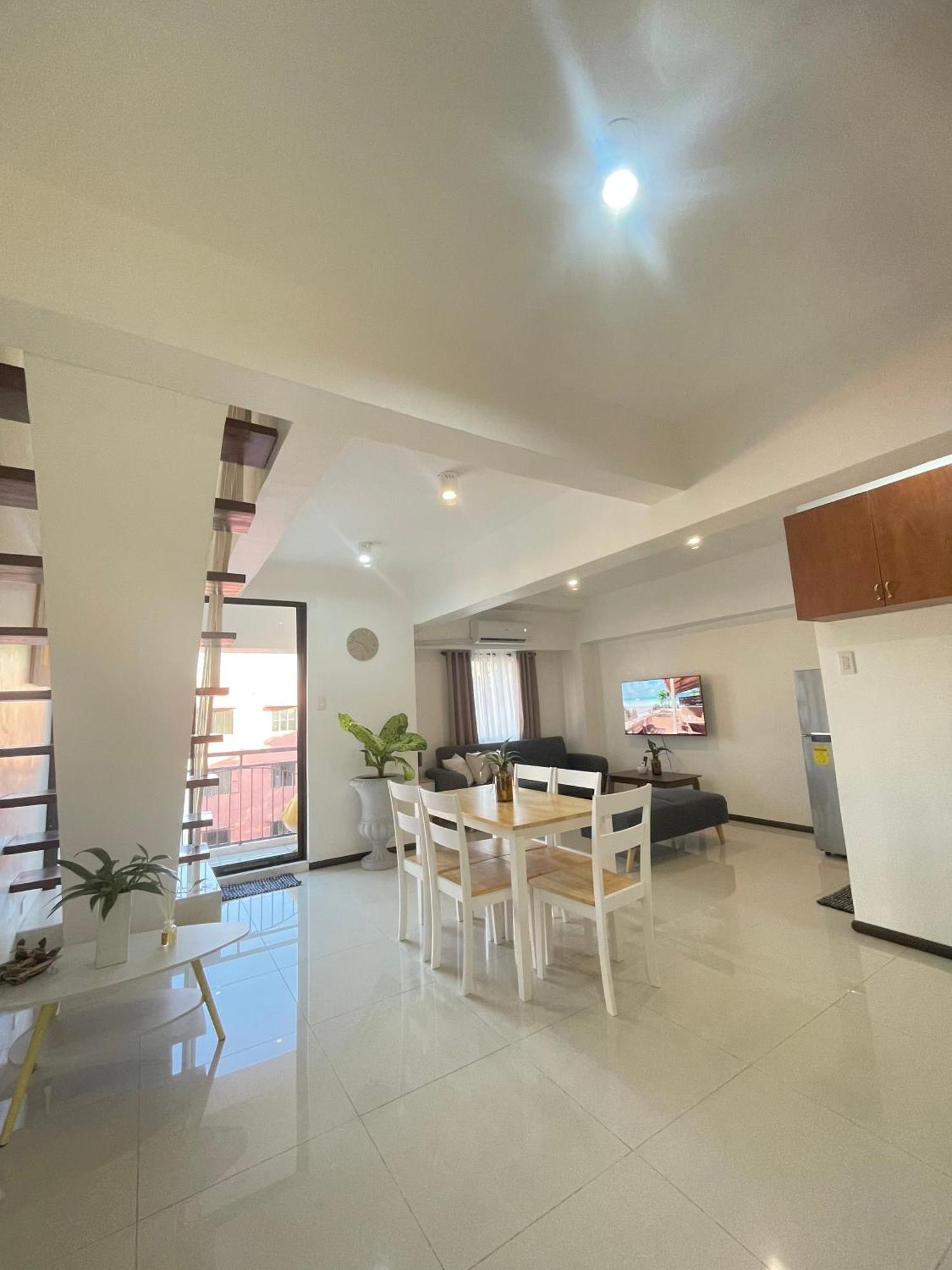 The Penthouse Suite Lapu-Lapu City Esterno foto