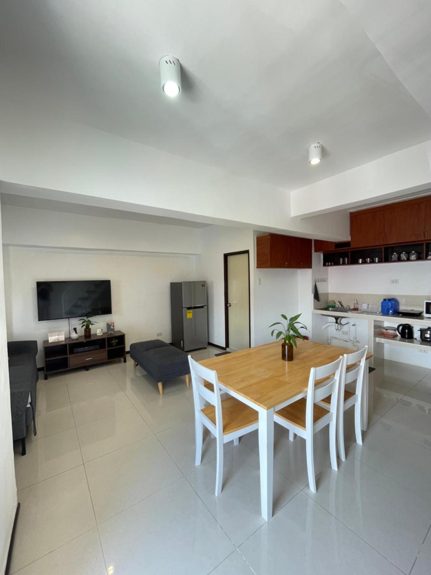 The Penthouse Suite Lapu-Lapu City Esterno foto
